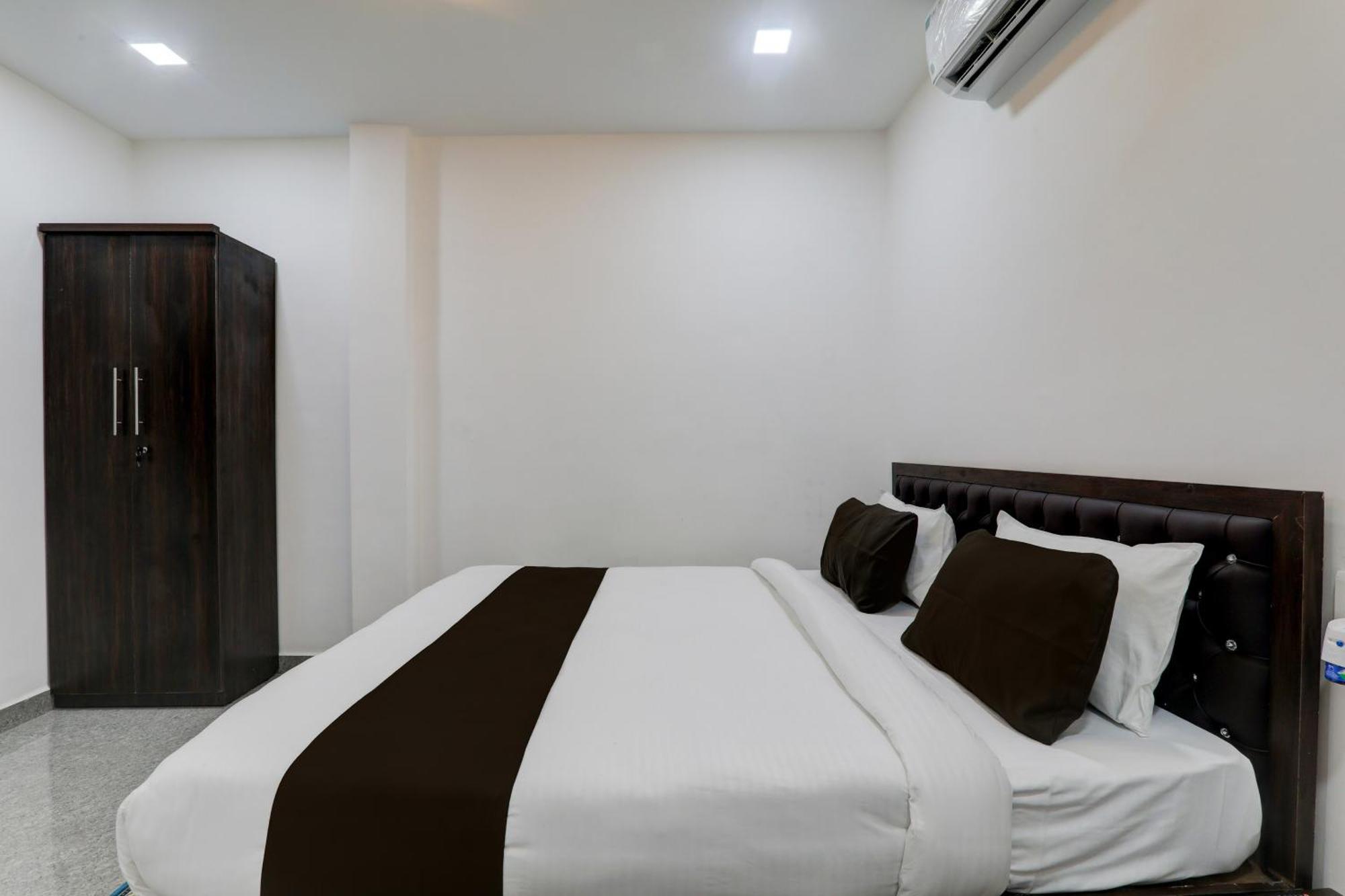Super Hotel O Flagship Hotel Mk Palace Лакхнау Экстерьер фото
